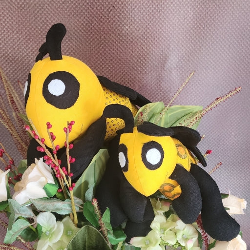 Bella Bee Shweshwe individuelles Kuscheltier