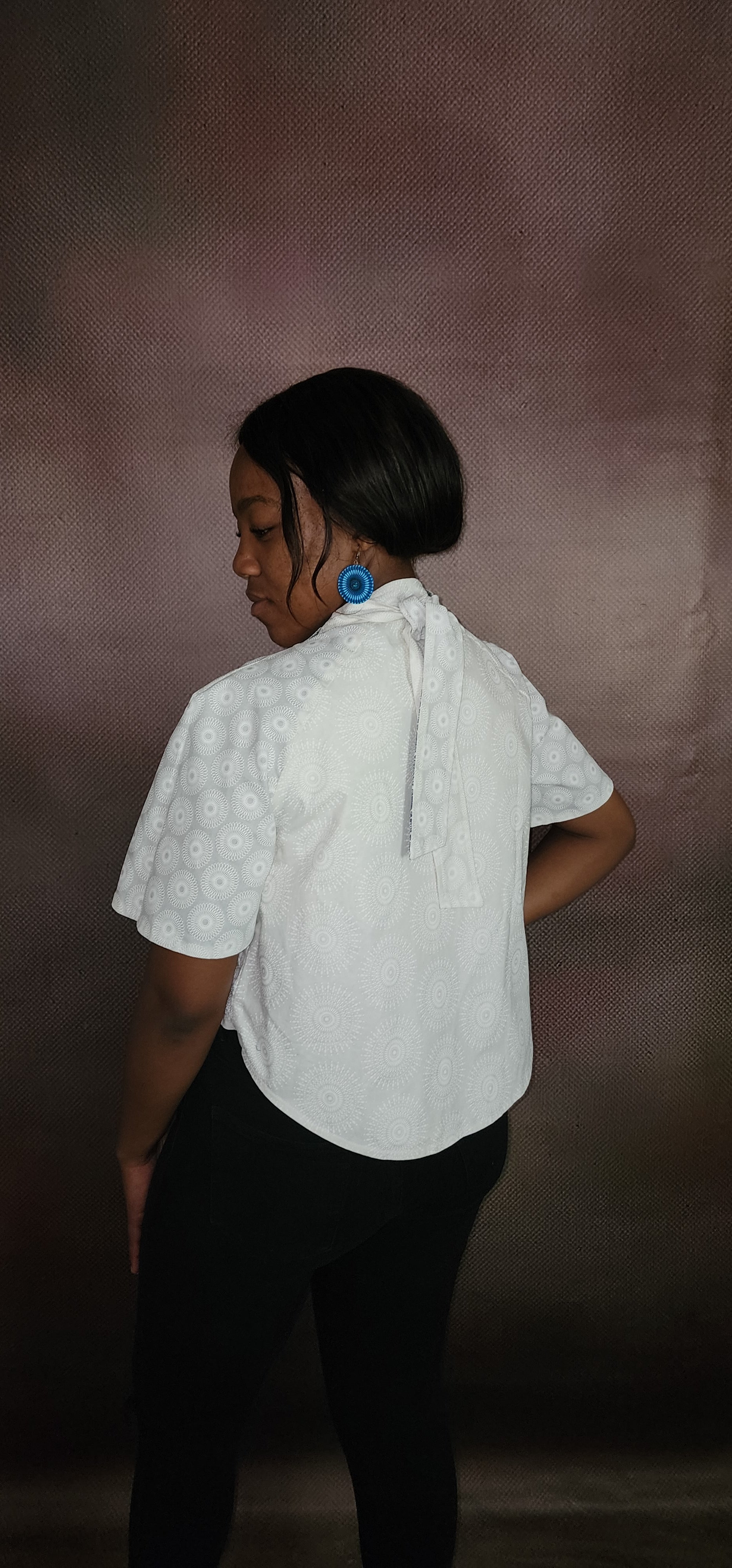 Shweshwe Feminie White crop top reversible set